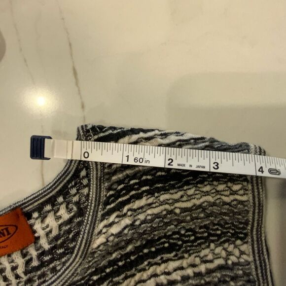 MISSONI Vintage Knit Sleeveless Top - Picture 8 of 10